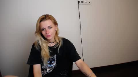 Snapshot of peppymia chatting on September 21, 2025, 7:10 am Mia online show from September 21, 2025, 7:10 am