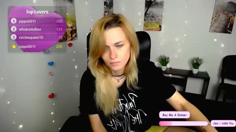 Snapshot of peppymia chatting on November 5, 2025, 7:08 am Mia online show from November 5, 2025, 7:08 am