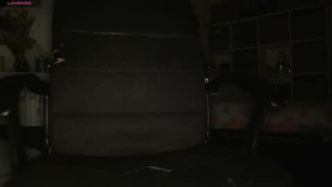 peregrintpelfox online show from November 30, 2025, 7:12 am