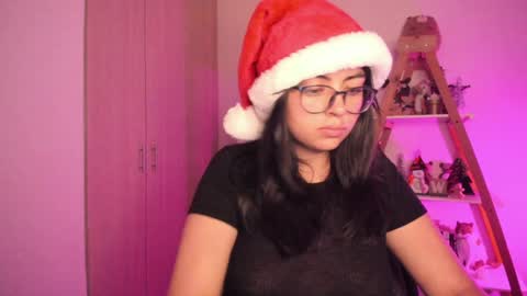Snapshot of perfect__ana chatting on December 16, 2024, 2:15 am Sarah Ana Banana online show from December 16, 2024, 2:15 am
