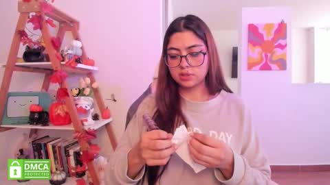 Sarah Ana Banana online show from November 4, 2025, 8:52 pm