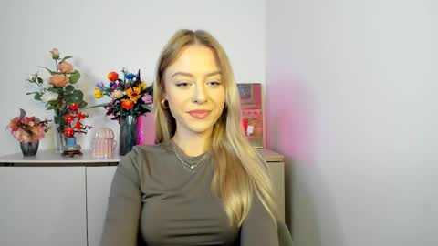 Cindy online show from November 11, 2025, 6:35 am