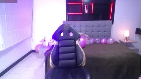 Snapshot of perla_lovely chatting on February 15, 2026, 12:25 pm perla_lovely online show from February 15, 2026, 12:25 pm