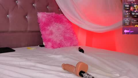 Snapshot of perla_slim chatting on December 3, 2024, 6:59 am Perla Jones online show from December 3, 2024, 6:59 am