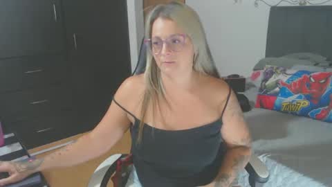 Snapshot of perlagoloza05 chatting on February 3, 2025, 1:41 am goloza online show from February 3, 2025, 1:41 am