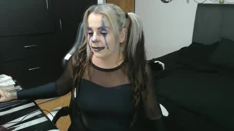 Snapshot of perlagoloza05 chatting on October 31, 2025, 3:40 am goloza online show from October 31, 2025, 3:40 am