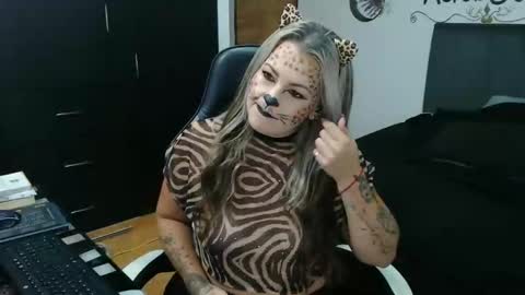 Snapshot of perlagoloza05 chatting on November 1, 2025, 1:07 am goloza online show from November 1, 2025, 1:07 am