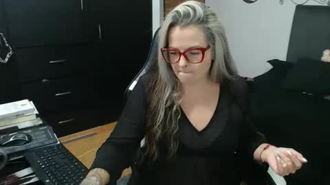 Snapshot of perlagoloza05 chatting on November 6, 2025, 4:02 am goloza online show from November 6, 2025, 4:02 am