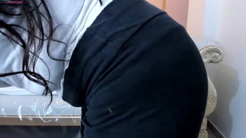 PerlaPreciosa online show from March 5, 2025, 6:44 am