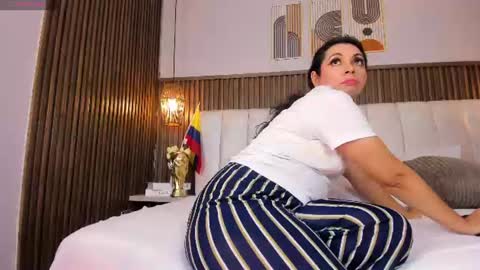 PerlaPreciosa online show from July 7, 2026, 4:04 am