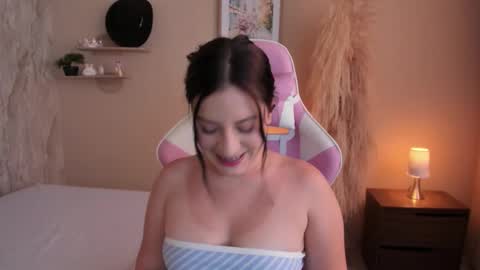 Snapshot of persefone_saira chatting on February 21, 2026, 8:21 pm Marie online show from February 21, 2026, 8:21 pm