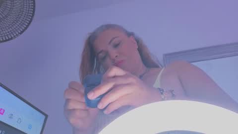 persefone_sky online show from February 15, 2026, 3:36 am