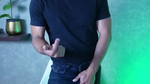 Snapshot of perseoo_88 chatting on April 22, 2026, 8:43 pm andres online show from April 22, 2026, 8:43 pm