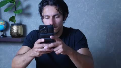 Snapshot of perseoo_88 chatting on June 17, 2026, 6:09 pm andres online show from June 17, 2026, 6:09 pm
