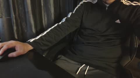 Lalo   x peruvianevil  ig peruvianevil  online show from March 4, 2025, 2:27 am