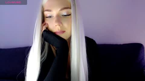 Snapshot of pervyblonde chatting on December 31, 2024, 11:42 am Isabella online show from December 31, 2024, 11:42 am