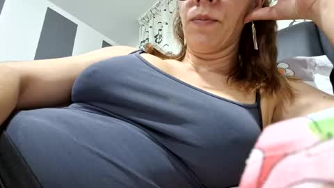 Lisa -  online show from January 18, 2025, 2:55 pm