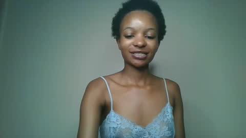 Snapshot of petal_palette chatting on May 1, 2026, 11:31 pm Lolly online show from May 1, 2026, 11:31 pm