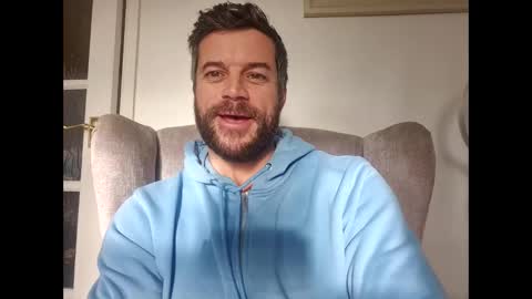 Snapshot of pete_le_meat chatting on January 16, 2026, 10:30 am pete_le_meat online show from January 16, 2026, 10:30 am