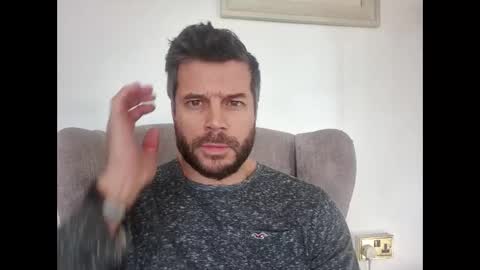 Snapshot of pete_le_meat chatting on January 19, 2026, 12:09 pm pete_le_meat online show from January 19, 2026, 12:09 pm