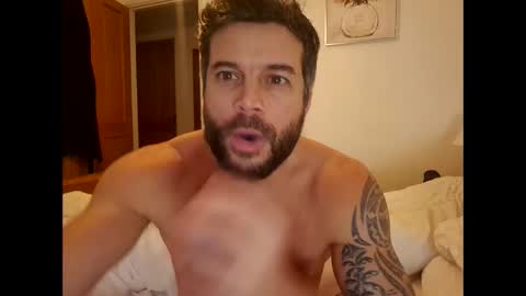 Snapshot of pete_le_meat chatting on February 18, 2026, 9:33 pm pete_le_meat online show from February 18, 2026, 9:33 pm