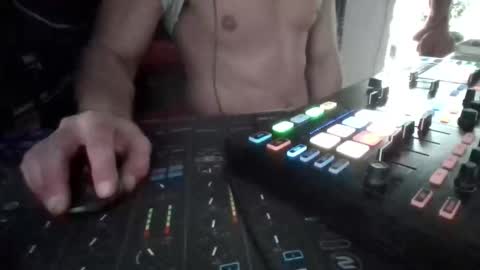 peter26795 online show from September 14, 2025, 6:56 am