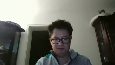 Peter online show from March 5, 2025, 9:37 pm