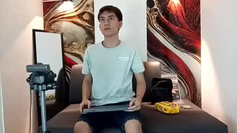 peter_seed1 online show from July 8, 2026, 3:44 am
