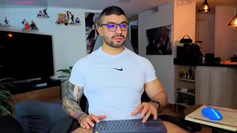 Snapshot of peterjack7 chatting on December 23, 2025, 2:09 am Peter Jack online show from December 23, 2025, 2:09 am