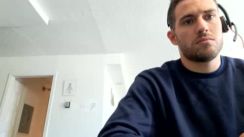 Snapshot of peterskinny24 chatting on February 5, 2025, 2:59 pm ttps VF8L9ABFMref wl share online show from February 5, 2025, 2:59 pm