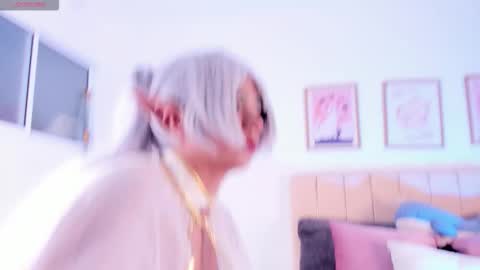 Snapshot of petit_rosseowo chatting on February 8, 2026, 2:15 am Im Rosse but u can call me Rossie or Rosita . online show from February 8, 2026, 2:15 am