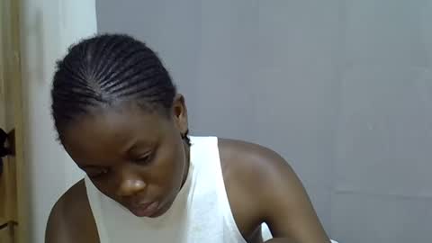 Snapshot of petite_melan chatting on September 19, 2025, 12:56 am petite_melan online show from September 19, 2025, 12:56 am