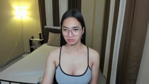 Snapshot of petiteasianmarian chatting on February 20, 2026, 7:54 am bigcock Marian online show from February 20, 2026, 7:54 am