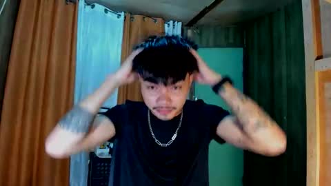 Snapshot of petiteasianx chatting on November 26, 2025, 9:10 am Vrin online show from November 26, 2025, 9:10 am