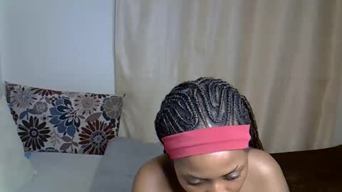 Caramel online show from October 27, 2025, 3:27 pm