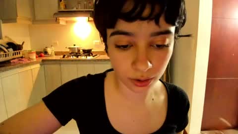 Lunna online show from July 2, 2026, 3:23 am