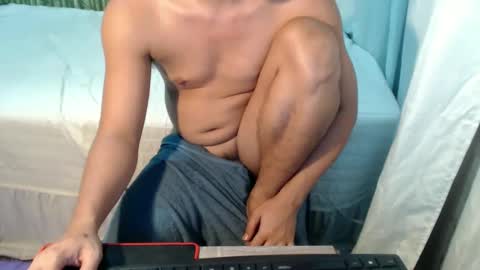 Snapshot of petitehugecockxnxxx chatting on January 25, 2025, 9:47 am Call me jake online show from January 25, 2025, 9:47 am