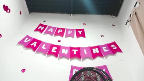 danna online show from February 28, 2025, 7:15 am