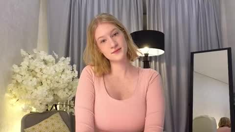 Elza online show from November 12, 2025, 6:19 pm