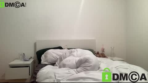 Snapshot of petiteminxlara chatting on December 21, 2025, 4:36 pm lara online show from December 21, 2025, 4:36 pm