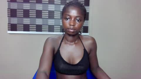 Snapshot of petitexxebony chatting on May 19, 2026, 1:56 am petitexxebony online show from May 19, 2026, 1:56 am