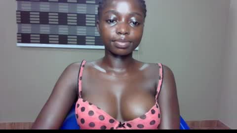 Snapshot of petitexxebony chatting on May 26, 2026, 7:43 pm petitexxebony online show from May 26, 2026, 7:43 pm