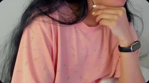 Snapshot of petitgirl_ chatting on February 19, 2025, 9:58 pm J A S S online show from February 19, 2025, 9:58 pm