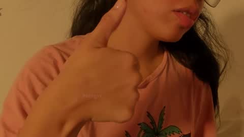 Snapshot of petitgirl_ chatting on February 28, 2025, 1:47 am J A S S online show from February 28, 2025, 1:47 am