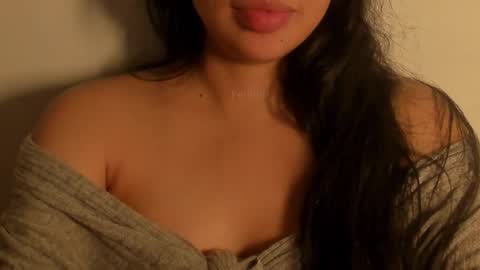 Snapshot of petitgirl_ chatting on October 1, 2025, 11:22 pm J A S S online show from October 1, 2025, 11:22 pm