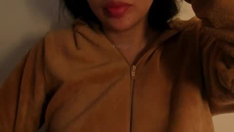 Snapshot of petitgirl_ chatting on October 14, 2025, 6:20 pm J A S S online show from October 14, 2025, 6:20 pm