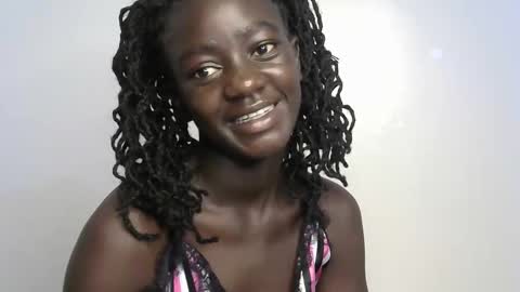 petitte_gyaal online show from October 19, 2025, 4:18 pm