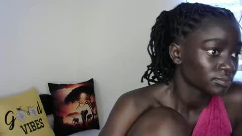 petitte_gyaal online show from October 24, 2025, 10:11 am