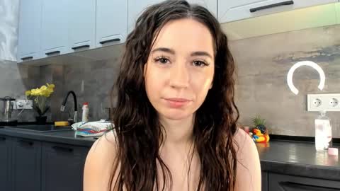 Emma online show from December 20, 2024, 1:47 am