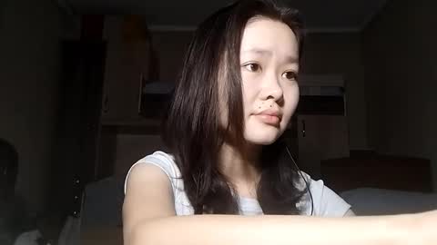 Snapshot of petronilayoshimori chatting on December 4, 2025, 12:03 pm Hello Viola here online show from December 4, 2025, 12:03 pm